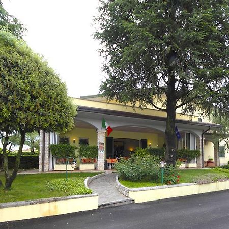 Albergo La Quiete Desenzano del Garda Zewnętrze zdjęcie